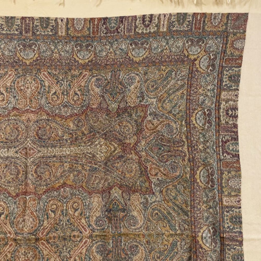 Christian Dior Paisley Large Shawl Multicolor Beige Scarf SS-13364 - Picture 4 of 9